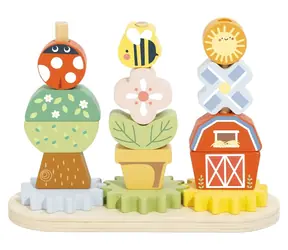 Mobilny zestaw do zabawy 2Kids Toys Countryside / od 18 miesięcy