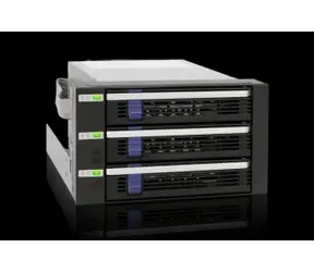 Icy Dock MB153SP-B czarny / obudowa HDD / 3 x 3,5" SATA / Hot-swap / do 2 zatok 5,25"