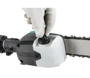 Akumulatorowa piła łańcuchowa Makita 40 V / Piła do przycinania / Długość prowadnicy 30 cm / Prędkość łańcucha 20 m/s
