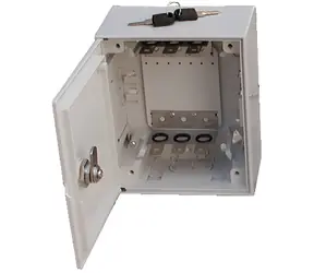 Skrzynka rozdzielcza DATACOM 30 par z zamkiem / Skrzynka rozdzielcza / 170x180x73 mm / 3x uchwyt na listwę zaciskową