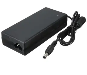 Zasilacz sieciowy Asus do laptopów 120W 19V czarny / Zasilacz / do serii G G50V, G71V / 100-240V / złącze 3-pinowe