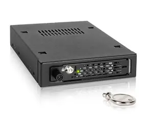 Icy Dock ToughArmor MB491SKL-B czarny / Mobilny stojak na dyski SSD/HDD SATA/SAS 2,5" / do 3,5" wnęki / zamykany