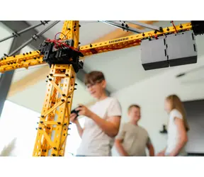Fischertechnik RC crane High-Top EC-H / Model RC crane / Sterowanie Bluetooth / 1035 części / od 10 lat