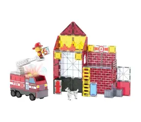 Zestaw MAGNA-TILES do budowy remizy strażackiej / Magnetyczny zestaw konstrukcyjny / 50 elementów / od 3 lat