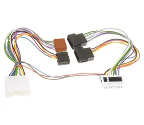 Adapter ISO 513 / ISO Connects2 do zestawu HF / Nissan