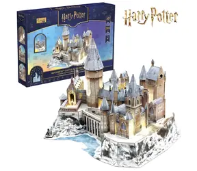 CubicFun Puzzle 3D Hogwart w śniegu Harry Potter / 202 elementy / oświetlenie LED / 45,5x32,5x32,5 cm