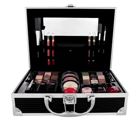 2K All About Beauty Train Case Czarne etui dekoracyjne 60,2 g