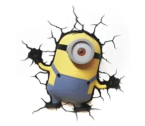 Branded Distribution Ltd. Lampa 3D Minionki Stuart / Lampa stołowa