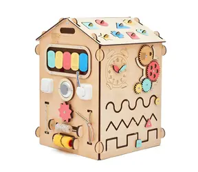 BUSYKIDS Tablica aktywności Dom naturalny / Tablica motoryczna / od 1 roku