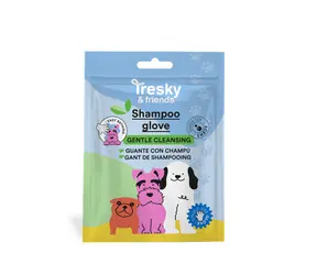 TRESKY & FRIENDS ALL IN 1 SHAMPOO GLOVE GREEN TEA / Rękawica do mycia włosów o zapachu zielonej herbaty