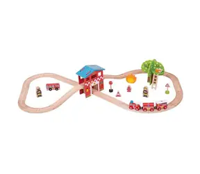 Bigjigs Rail Drewniana remiza strażacka / 39 części / od 3 lat