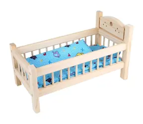 Łóżeczko dla lalek Small Foot Wooden toys naturalne / od 3 lat