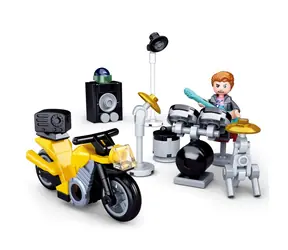 Sluban Town Motorcycles M38-B0717B Perkusista z motocyklem / Kompatybilny z Lego / Liczba figurek|części: 1|76 / od 6 lat