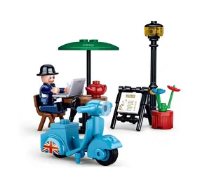 Motocykle Sluban Town M38-B0717D Jeździec na skuterze / Kompatybilny z Lego / Liczba figurek|części: 1|67 / od 6 lat