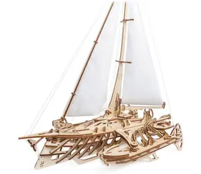 Drewniane puzzle mechaniczne Ugears 3D Żaglowiec Merihobus (trimaran) / od 14 lat / 237 elementów / Poziom trudności: wysoki