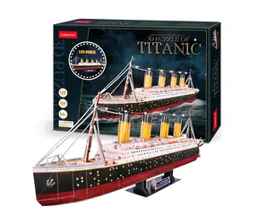 CubicFun puzzle 3D Titanic - LED / 266 części / 87,9 x 9,6 x 29,4 cm / od 14 lat