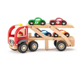 Traktor Woody z samochodami wyścigowymi / od 3 lat