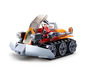 Sluban Winter ratownicy M38-B0950 Ratunkowy pług odśnieżający / Kompatybilny z Lego / Liczba figurek|sztuk: 1|82 / od 6 lat