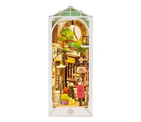 Miniatura Robotime Bookend przedstawiająca dom w Słonecznym Mieście