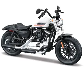 Maisto HD 2018 Forty-Eight® Special (wersja aust.) biała / skala 1:18 / od 3 lat