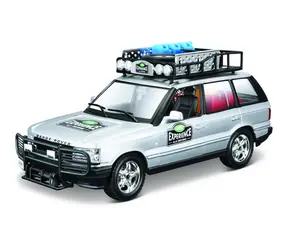 Bburago Range Rover srebrny / skala 1:24 / od 3 lat