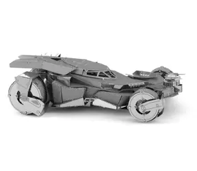 Metal Earth Puzzle 3D Batman Vs. Superman: Batmobil / 54 części / od 14 lat