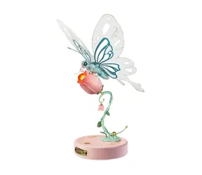 Mechaniczna układanka Robotime 3D Różowy motyl