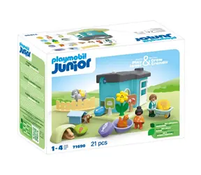 Playmobil® Junior 71690 Obora dla zwierząt z dozownikiem paszy / Liczba elementów: 21 / od 1 roku życia