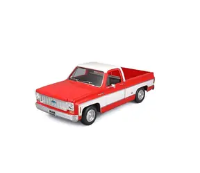 Maisto Chevrolet C10 Cheyenne Super 1974 red-white / 1:18 / from 3 years