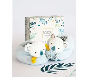 Zestaw prezentowy Doudou - Yoca Koala First Booties Set z grzechotkami / 0-6 miesięcy