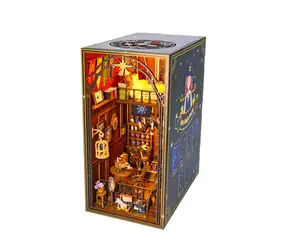 Puzzle 3D 2Kids Toys Bookend Dom Czarodziejki Miry / od 14 lat