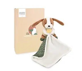 Doudou Pluszowy piesek z kocykiem 11 cm / od 0 miesięcy