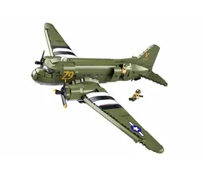 Samolot transportowy Douglas C-47 Sluban M38-B1366 / od 8 lat