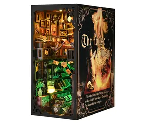 2Kids Toys 3D Puzzle Bookend Miniaturowy Domek Magiczny Dom