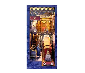 2Kids Toys 3D Puzzle Bookend Miniaturowy Domek Magiczna Stacja