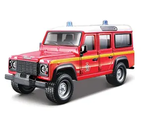 Bburago EMERGENCY Pojazd ratunkowy - Land Rover Defender 110 / 1:50 / od 3 lat