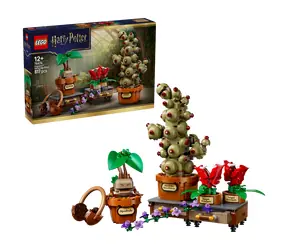 LEGO® Harry Potter™ 76474 Rośliny z Hogwartu Lekcja zielarstwa / Liczba elementów: 817 / od 12 lat