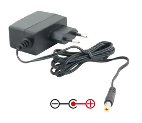 Avacom Uniwersalny zasilacz 12W 2,4A 5V złącze 5,5mm x 2,1mm