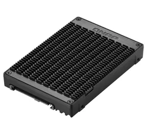 Adapter QNAP QDA-UMP4 / 1x gniazdo M.2 2280 PCIe 4.0 NVMe SSD w ramce 2.5" U.2 PCIe 4.0 NVMe SSD