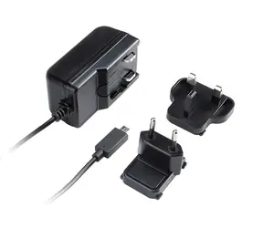 Akasa AK-PK15-02CM / zasilacz kompaktowy z USB-C / 5V / 3A / 15W / 1,5m 