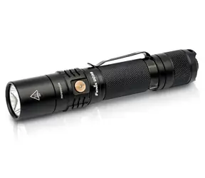 Fenix UC35 v2.0 / Latarka / 1000 lm / poświata 266 m / Li- ION / IP68