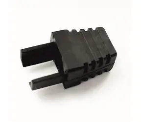 Osłona DATACOM do wtyczki RJ45 z wycięciem w kolorze czarnym