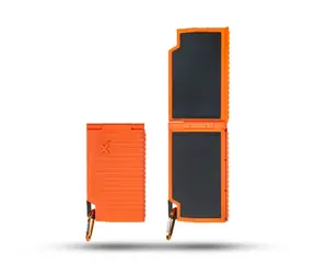 Xtorm XR105 10 000 mAh czarno-pomarańczowy / Ładowarka słoneczna / USB-C / USB
