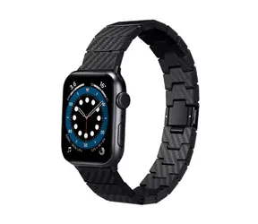 Pasek z włókna węglowego Pitaka do Apple Watch 45, 44 i 42 mm w kolorze czarnym