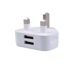 Ładowarka MicroConnect z wtyczką brytyjską i dwoma portami USB, biała / 2,1 A / 5 V
