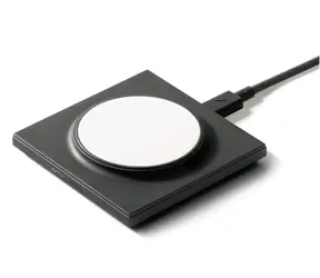 Ładowarka bezprzewodowa Native Union Drop Magnetic czarna / ładowarka bezprzewodowa / MagSafe