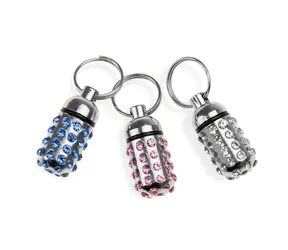 Katalog Karlie z kryształkami w kolorze srebrnym 15x8mm