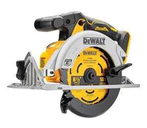 DeWalt DCS565N / Pilarka tarczowa akumulatorowa / 18 V / Średnica ostrza 165 mm / Głębokość cięcia 55 mm / 5150 obr./min / Bez akumulatora