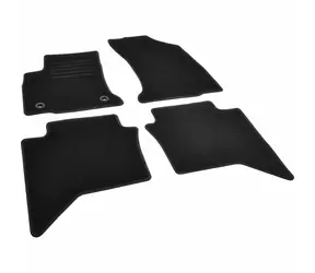 Dywaniki samochodowe Aroso tekstylne precyzyjne czarne / czarne przeszycia - Toyota Hilux VIII (Typ AN130) (2015-2023) 5-osobowy
