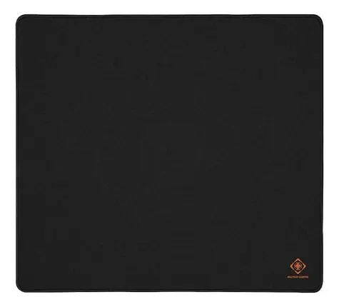 Deltaco Gaming GAM-137 czarna / Podkładka pod mysz gamingową / 450 x 400 x 4 mm / gumowa